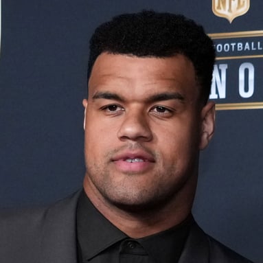 Headshot of Arik Armstead