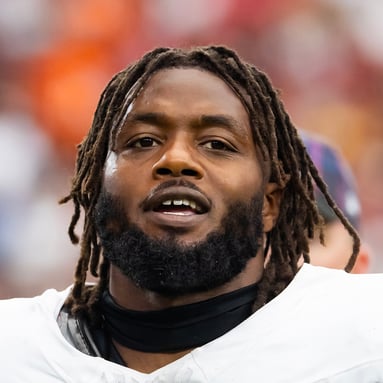 Headshot of Dante Fowler