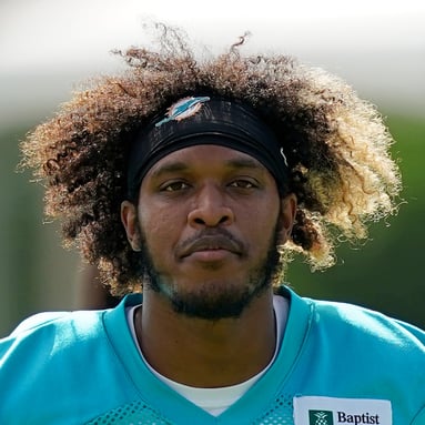 Headshot of Eric Rowe