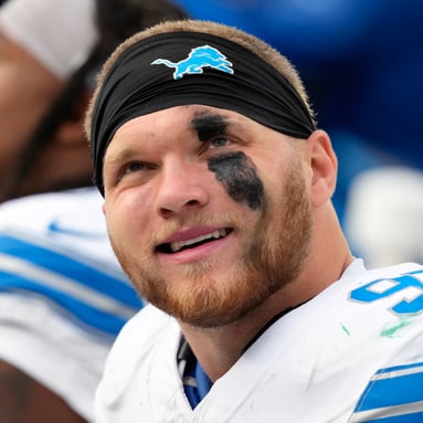 Headshot of Aidan Hutchinson