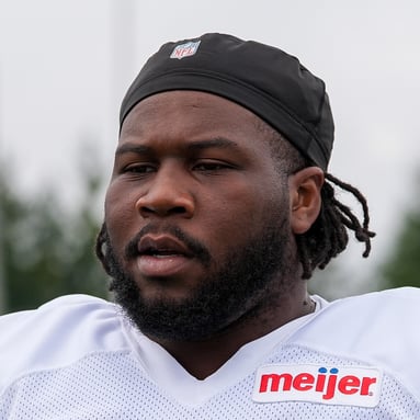 Headshot of Alim McNeill