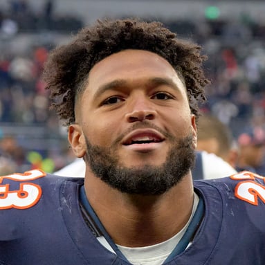 Headshot of Roschon Johnson