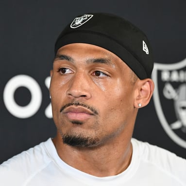 Headshot of Isaiah Pola-Mao