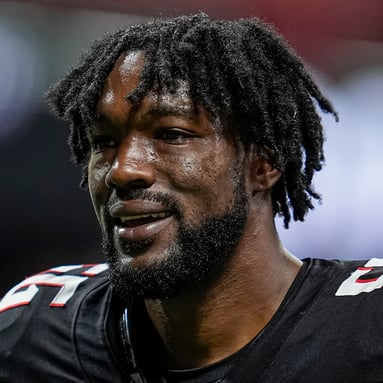 Headshot of Leonard Floyd