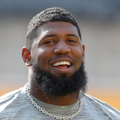Headshot of Ed Oliver