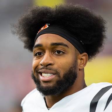 Headshot of Chris Evans