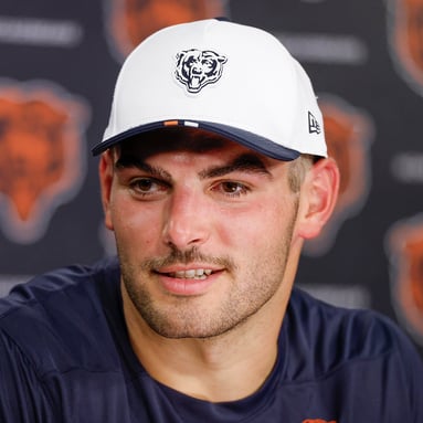 Headshot of Cole Kmet