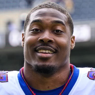 Headshot of Darrynton Evans