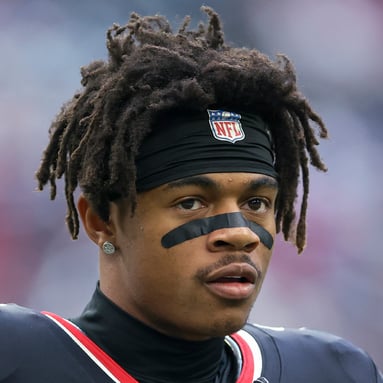 Headshot of Nathaniel Dell