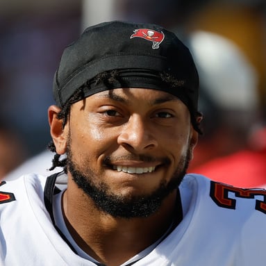 Headshot of Antoine Winfield Jr.