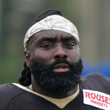 Headshot of Demario Davis