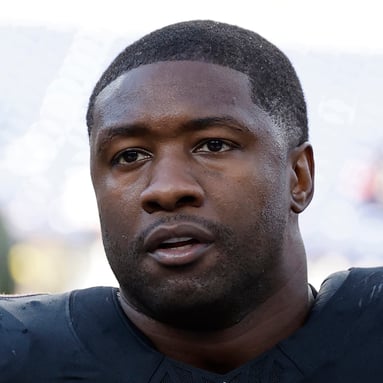 Headshot of Roquan Smith