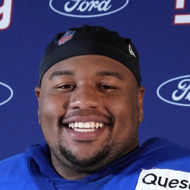 Headshot of Dexter Lawrence