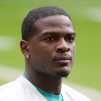 Headshot of De'Von Achane