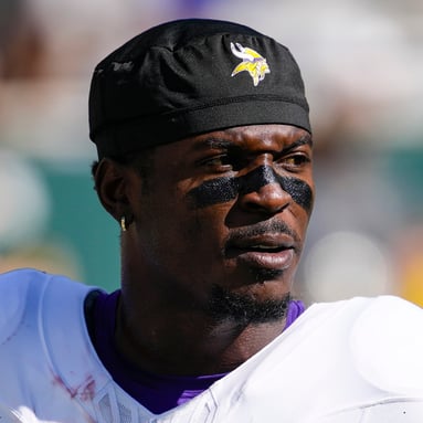 Headshot of Brandon Powell