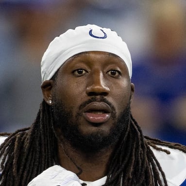 Headshot of Mo Alie-Cox