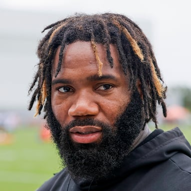 Headshot of Xavien Howard