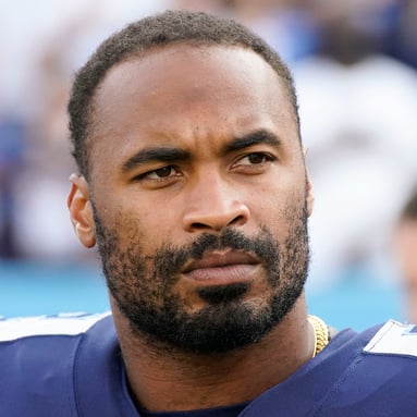 Headshot of Robert Woods