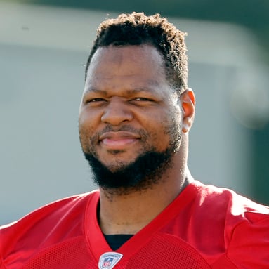 Headshot of Ndamukong Suh