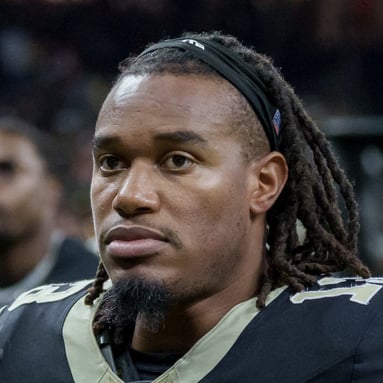 Headshot of Velus Jones