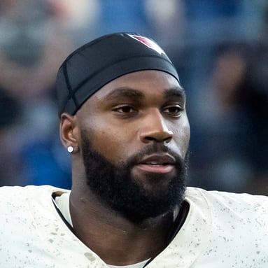 Headshot of Zonovan Knight