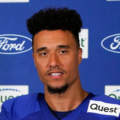 Headshot of Isaiah Hodgins