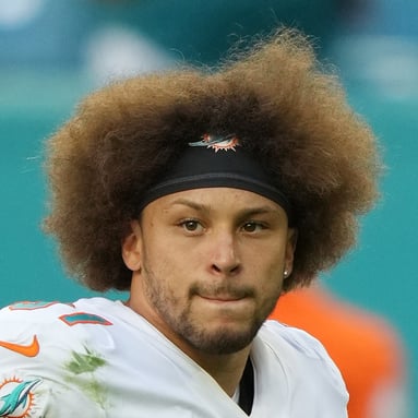 Headshot of Phillip Lindsay