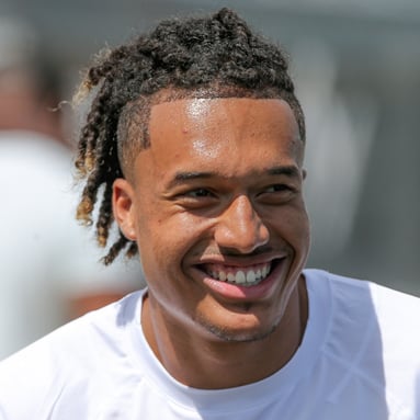 Headshot of Kellen Mond