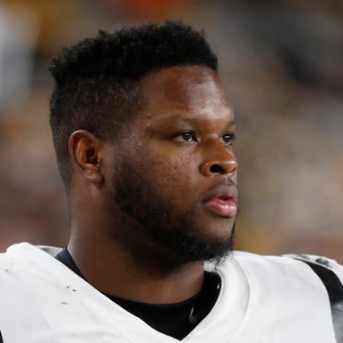 Headshot of Myles Murphy