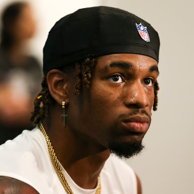 Headshot of Erik Ezukanma