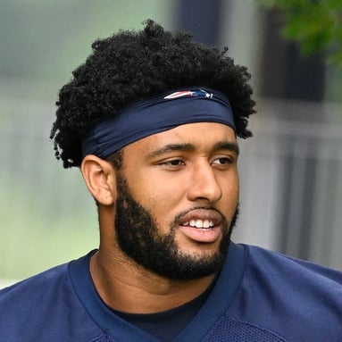 Headshot of Elijah Ponder