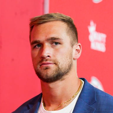 Headshot of Mike Gesicki