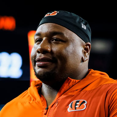 Headshot of Dexter Lawrence