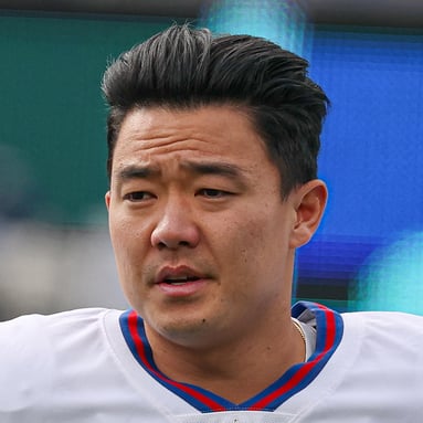 Headshot of Younghoe Koo