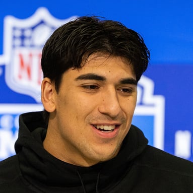 Headshot of Jonah Elliss