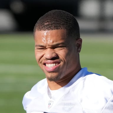 Headshot of Taron Johnson